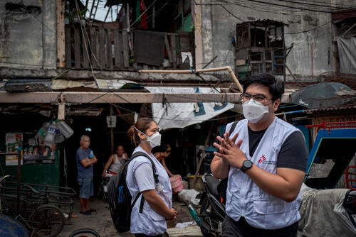 Tuberculosis in Tondo, Manila - Ezra Acayan