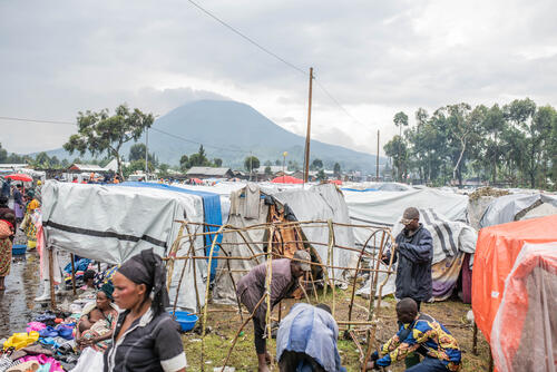مخيم غير رسمي للنازحين خارج غوما