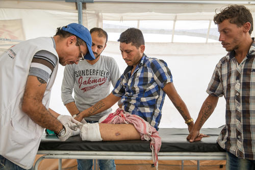 Medical care in Ain Issa camp
