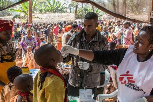 Cholera vaccination at Nyaragusu refugee camp in Tanzania