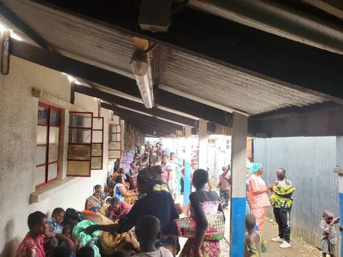 Influx of displaced people to the Masisi hospital