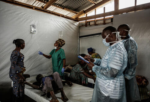 Unité d'urgence au centre de traitement du choléra de Munigi