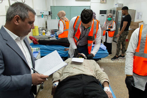 Extending a helping hand: MSF supports local health facilities treating injured protesters in southern Iraq