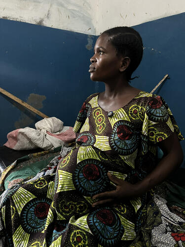 Originally from Bishange (Masisi, North Kivu), Chance Bakulu is awaiting the birth of her baby at Minova Hospital, where she has been receiving care for the past three weeks, as she cannot afford to pay for treatment or transport. 

“The distance between Bishange and Minova is very long and the road is in poor condition, and I cannot afford the transport. So, I decided to come and wait to give birth at the hospital, especially after hearing that care was free with MSF.”