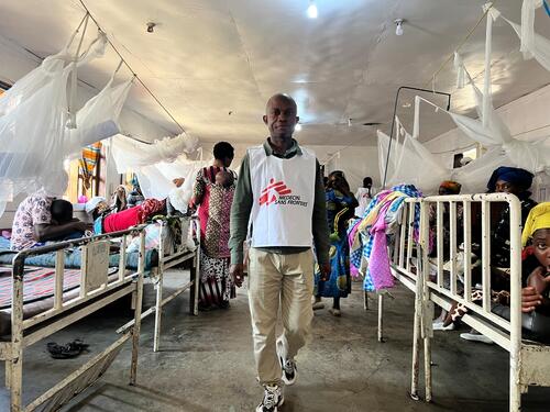 MSF intervient au Sud-Kivu alors que des milliers de personnes déplacées arrivent