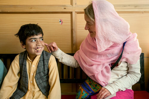 Suzette Kämink à l'hôpital Benazir Bhutto de Quetta, Pakistan