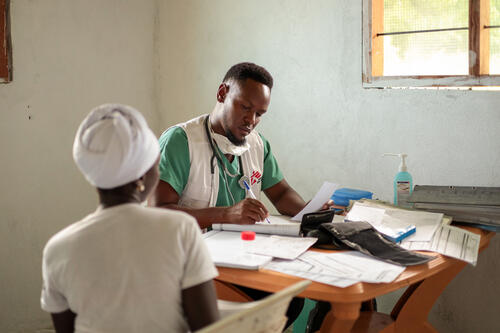 Edwin Moshi, MSF medical activity manager, provides a consultation to a patient in Eduardo Mondlane, in Palma district, Cabo Delgado province, northern Mozambique.  

Between 2021 and 2026, MSF provided more than 76,000 outpatient consultations across Palma district, supporting communities affected by conflict, displacement, and the collapse of healthcare services following the March 2021 attack on Palma. MSF activities included treatment for malaria, respiratory infections and diarrhoeal diseases, as well as maternal healthcare, mental health support, and HIV and TB care. 

“At the beginning, nobody was paying attention to HIV,” says Edwin Moshi. “We had patients who knew their status but were unable to continue treatment for different reasons, and others who denied their diagnosis. Inadequate follow‑up led to patients being lost from care.”