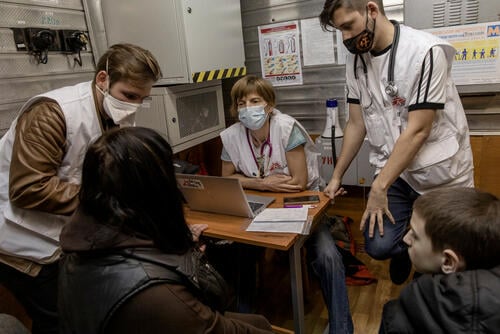 MSF Mobile Clinics in Kharkiv Metro