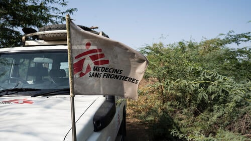 MSF vehicle on the way to outreach