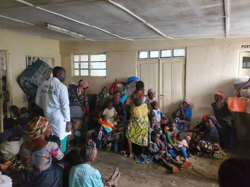 Influx of displaced people to the Masisi hospital