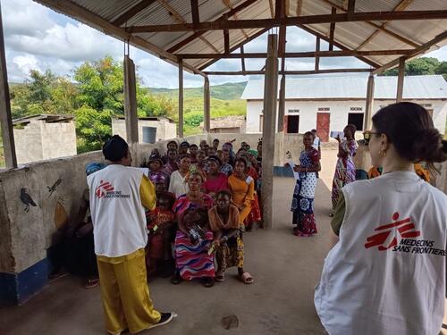 MSF teams distribute non-food items (NFI) to displaced people at the Kimanga internally displaced persons (IDP) camp, located 5 km from Baraka town centre, in Fizi Territory, South Kivu Province, DRC.