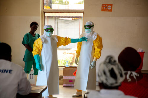MSF teams conducted training for staff at Kyeshero Hospital in Goma on how to work in an Ebola environment.