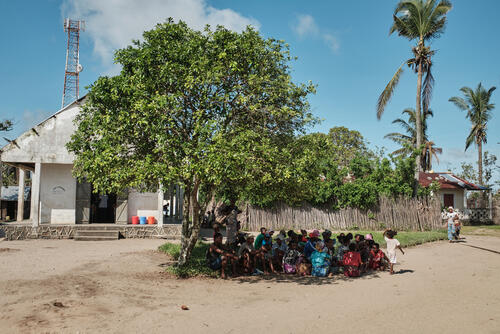 People waiting under a tree in the yard of the hospital in Nosy Varika which has been partially destroyed by the cyclones, as numerous health centres in this remote area, where people have very limited access to healthcare and other essential services.
MSF teams are supporting medical activities and rehabilitating the hospital, as well as 5 other health centres damaged by the cyclones.