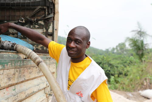 Magloire Mwanakiese, responsable eau, hygiène et assainissement au sein de l'équipe de MSF.