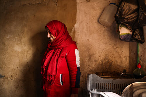 أمهات يواجهن تفشي الكوليرا في لبنان