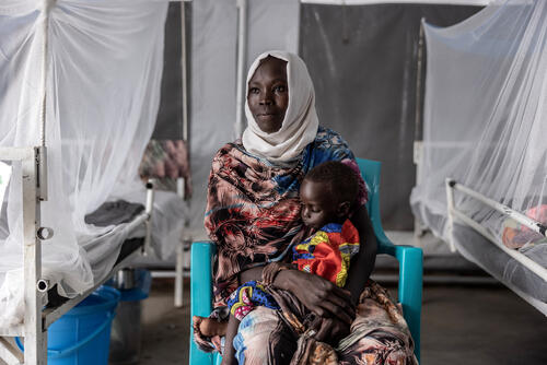 Metche: A hospital for Sudanese refugees in Chad -45