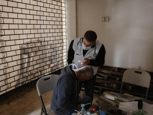 Stories and activities in Azarieh shelter