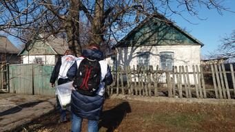 Last mobile clinics in east Ukraine
