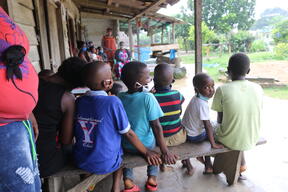 MSF descentralized model of care