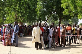 Food distribution in Maiduguri, Nigeria