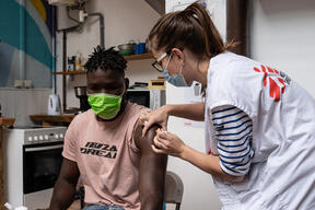 Covid-19 vaccination in Paris and its suburbs for homeless and migrant people.