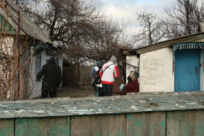 Last mobile clinics in east Ukraine