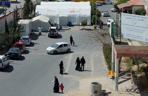 Khan Younis MSF clinic tent