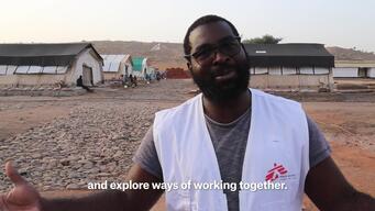 Webclip - 3 questions to an anthropologist in Darfur – EN