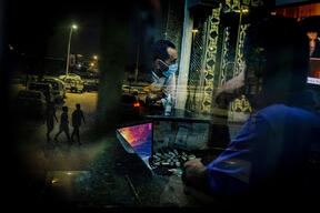 "We sit, we wait and we're scared": migrants' communities in Libya through the eyes of photographer Ricardo García Villanova
