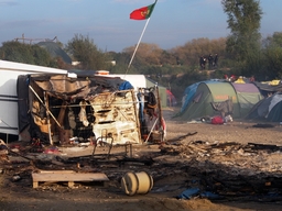 Third day of Calais Dismantlement