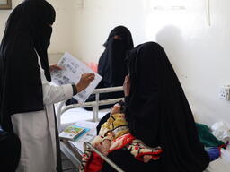 Treating Malnutrition in Khamer Al Salam hospital, Yemen
