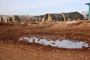 Northwest Syria: Displaced people prepare for another harsh winter