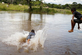 Safe water in Bolivar 04