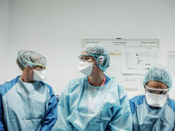 COVID-19 response in Intensive care unit of HUG