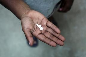 Fiona_Morris-fmorris_05112010_msflae_drugs007805.jpg