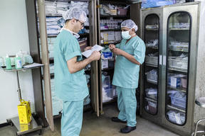Portraits of MSF health workers in Gaza healing the wounds of the Great March of Return