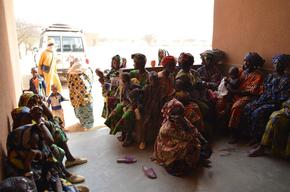 Health centers for malian refugees, all uses.