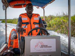 MSF teams must travel by boat in the flooded areas in Jonglei State