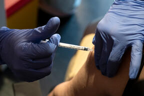 Covid-19 vaccination in Brussels for homeless, migrant and undocumented people
