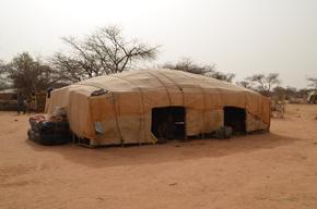 Health centers for malian refugees, all uses.