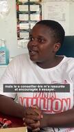 Lindokuhle, MSF patient testing the Pocket Clinic - FRENCH VERTICAL