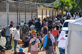 Migrants at the Honduras-Nicaragua border