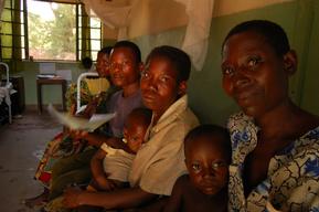 Kinkondja, DRC, April 2012