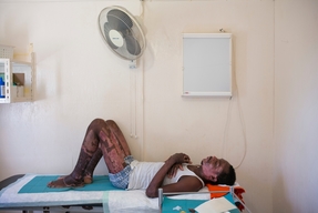 Drouillard: burnt people hospital in Haiti