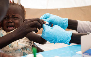 Malaria test, Bentiu town mobile clinic