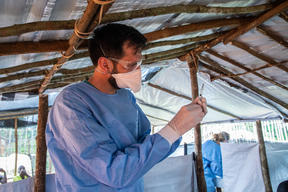 Ebola vaccination in Ikoko Impenge