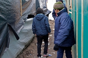 A.A.Gill_visits_Jungle refugee camp-Calais