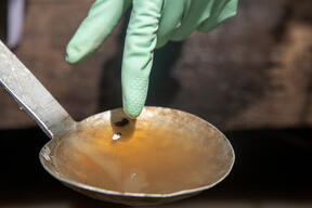 Niger: Treating water in communities to prevent malaria