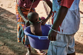 Malnutrition emergency: mobile clinic in Ranobe