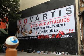Paris, ThomThom Street-art Novartis case.
